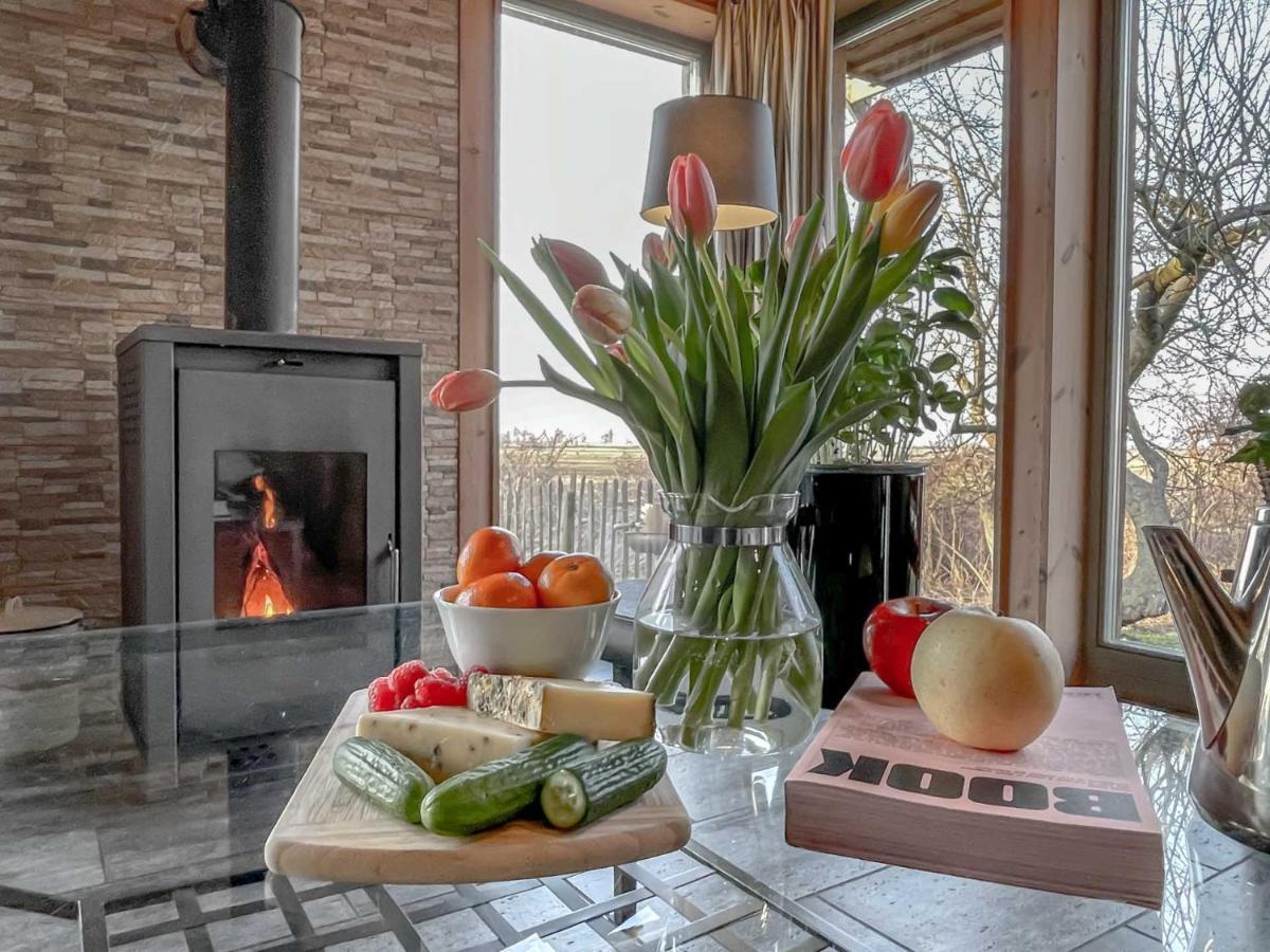 Traumhaff Kuestenchalets - Einzigartige Chalets An Der Ostsee. Ganz Aus Laerchenholz Mit Kamin Und Sauna Vogelsang-Warsin Εξωτερικό φωτογραφία