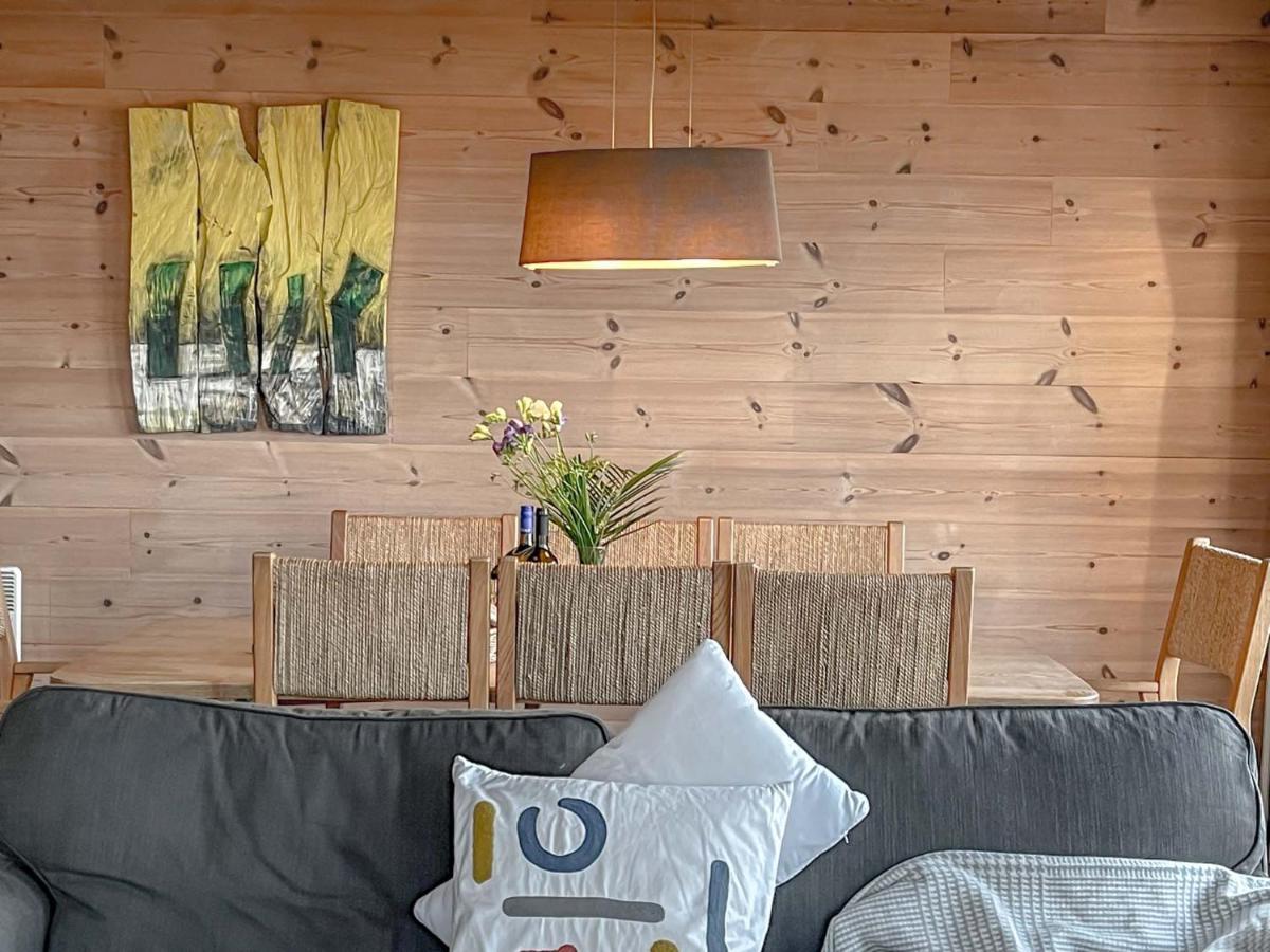 Traumhaff Kuestenchalets - Einzigartige Chalets An Der Ostsee. Ganz Aus Laerchenholz Mit Kamin Und Sauna Vogelsang-Warsin Εξωτερικό φωτογραφία
