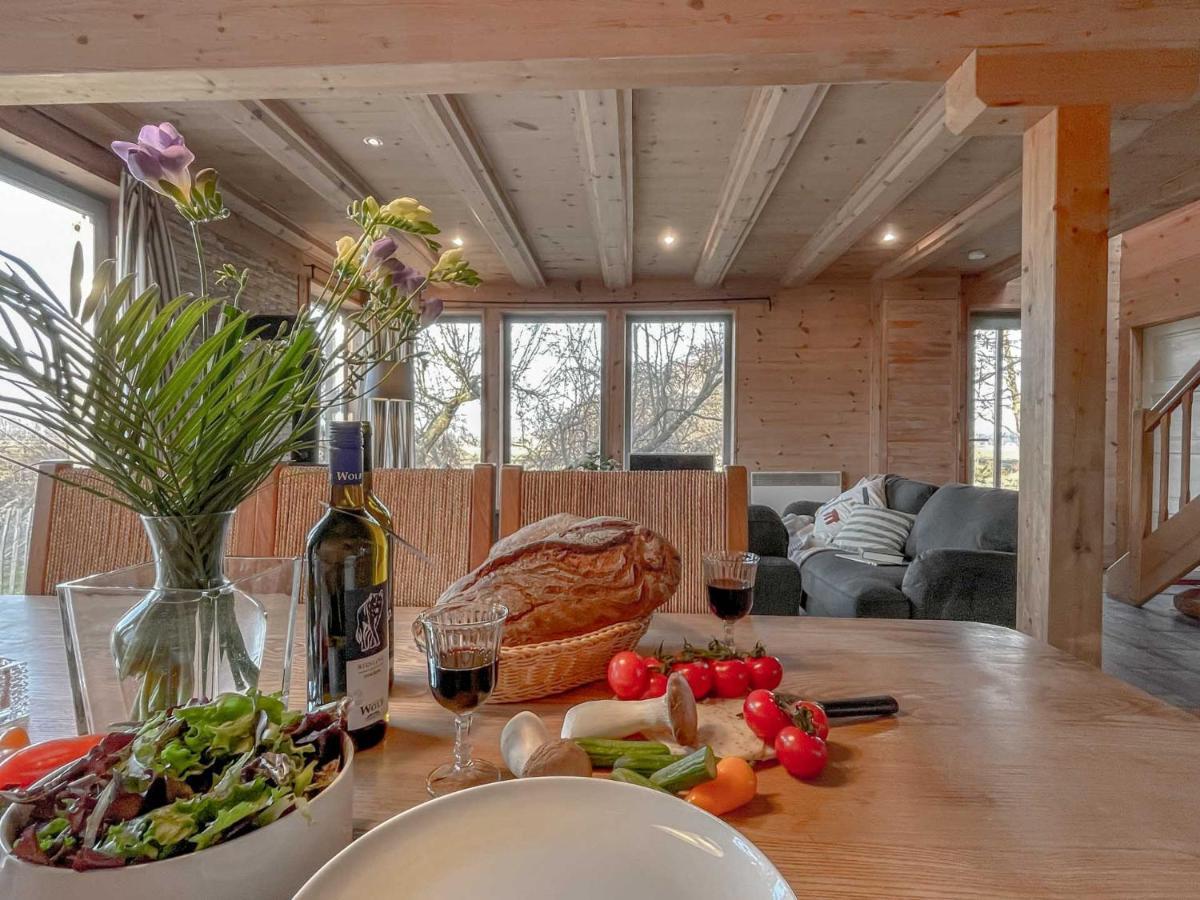 Traumhaff Kuestenchalets - Einzigartige Chalets An Der Ostsee. Ganz Aus Laerchenholz Mit Kamin Und Sauna Vogelsang-Warsin Εξωτερικό φωτογραφία
